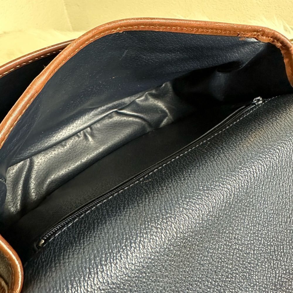 💯Authentic Burberry Shoulder Bag💯 - Picture 12 of 17